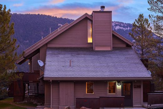 Wohnkomplexe in Big Sky, Gallatin County