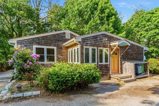 Detached House in North Falmouth, Barnstable County