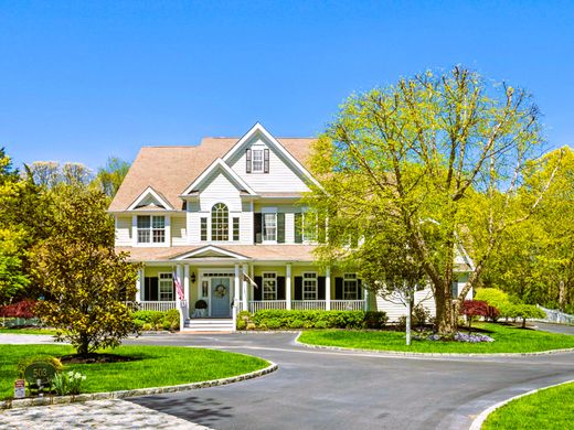 Luxury home in Laurel Hollow, Nassau County