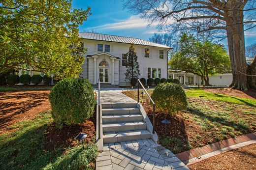 Vrijstaand huis in Chapel Hill, Orange County