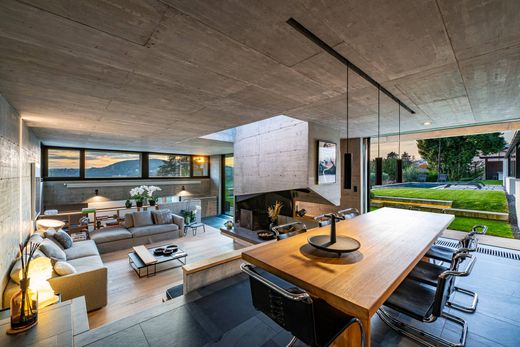 Detached House in Balerna, Mendrisio District