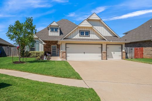 Detached House in Norman, Cleveland County