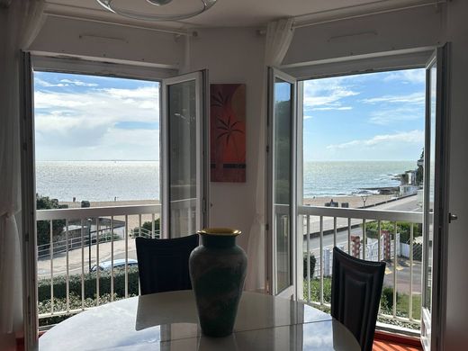 Pornic, Loire-Atlantiqueのアパートメント