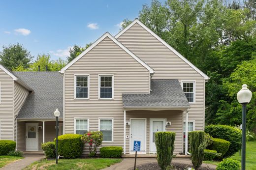 Apartamento - North Branford, New Haven County