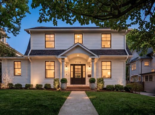 Luxury home in Chevy Chase, Washington County