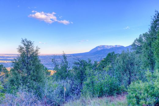 Участок, Colorado Springs, El Paso County