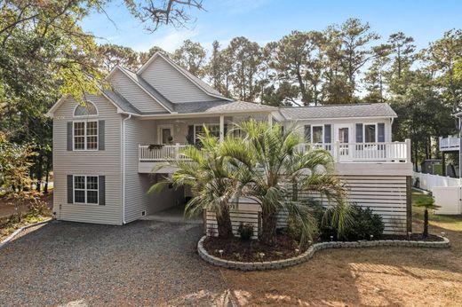 Luxury home in Oak Island, Brunswick County