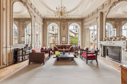 Apartment in Canal Saint Martin, Château d’Eau, Porte Saint-Denis, Paris