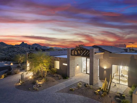 Detached House in Scottsdale, Maricopa County