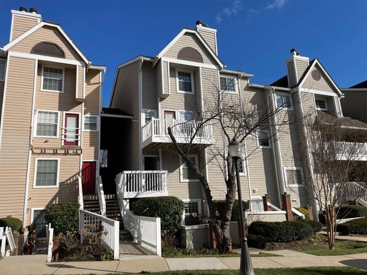 Apartment in Rockville, Montgomery County