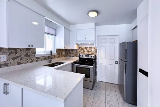 Townhouse in Mississauga, Ontario