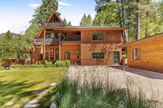 Detached House in Alpine, Lincoln County