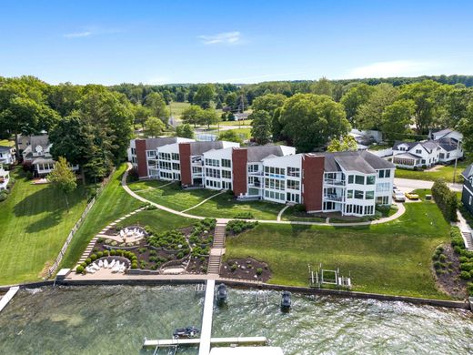 Piso / Apartamento en Syracuse, Kosciusko County