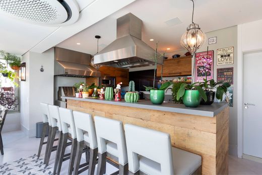 Piso / Apartamento en São Paulo