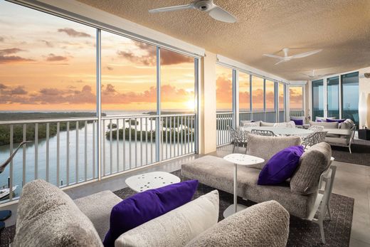 Apartment for sale in Naples