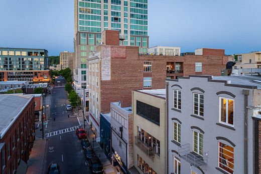 Частный Дом, Asheville, Buncombe County