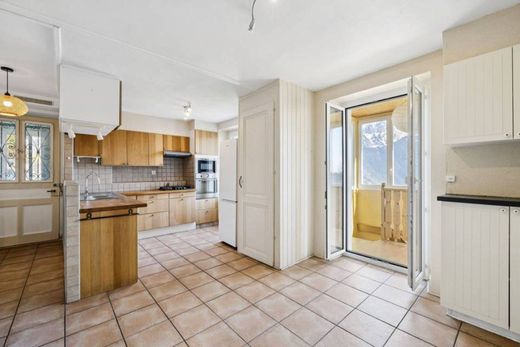 Duplex in Leysin, Aigle District