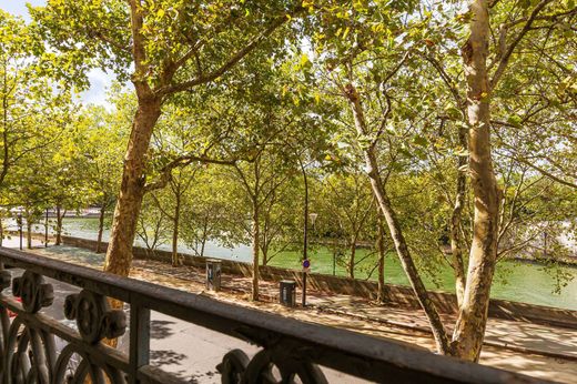 Apartament w Beaubourg, Marais, Notre Dame - Ile de La Cité, Paris