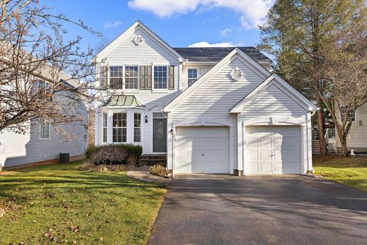 Vrijstaand huis in Colts Neck, Monmouth County