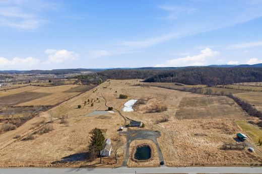 Luxury home in Whitehall, Washington County