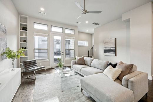 Apartment / Etagenwohnung in Dallas, Dallas County