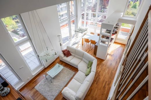 Duplex appartement in Praha Klanovice, Praha 21