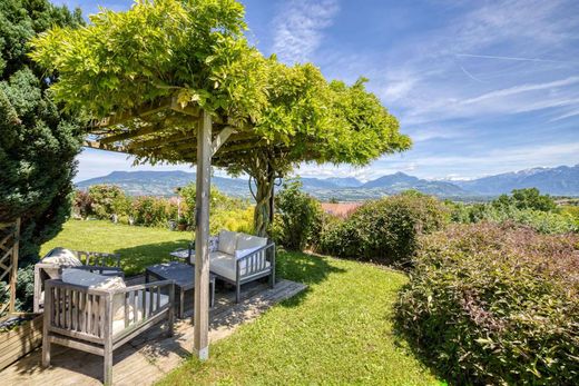 Detached House in Reignier-Ésery, Haute-Savoie