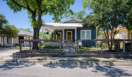 Detached House in San Antonio, Bexar County