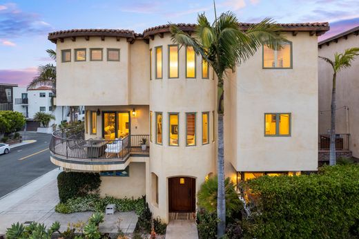 Townhouse in Manhattan Beach, Los Angeles County
