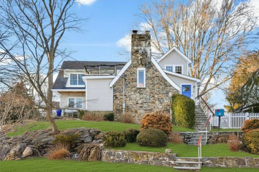 Detached House in Larchmont, Westchester County
