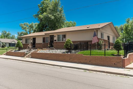Двухуровневые апартаменты, Englewood, Arapahoe County