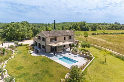 Einfamilienhaus in Uzès, Gard