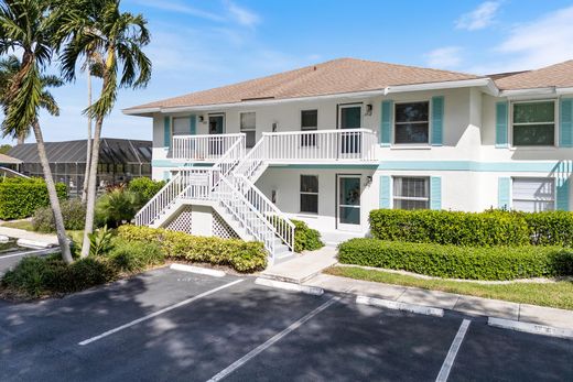 Apartment / Etagenwohnung in Naples, Collier County