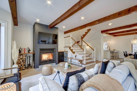 Dom jednorodzinny w Mont-Tremblant, Laurentides