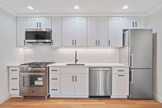 Townhouse in Brooklyn, Kings County