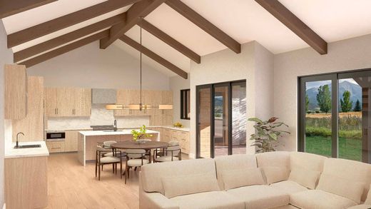 Luxury home in Carbondale, Garfield