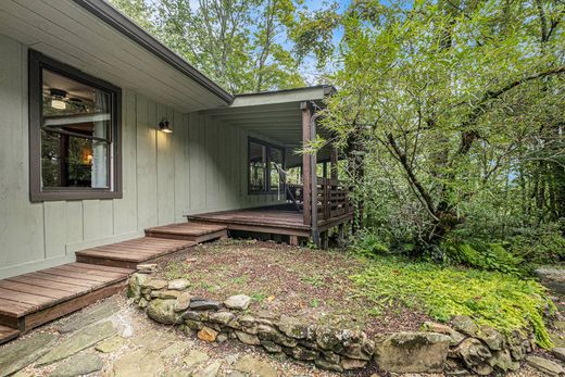 단독 저택 / Highlands, Macon County