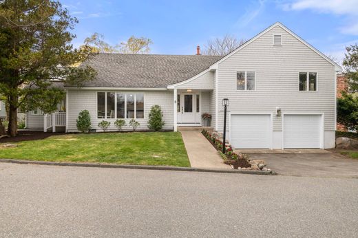 Detached House in Rockport, Essex County
