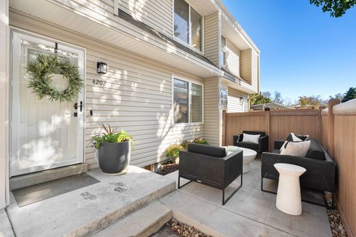 Casa di città a Centennial, Arapahoe County
