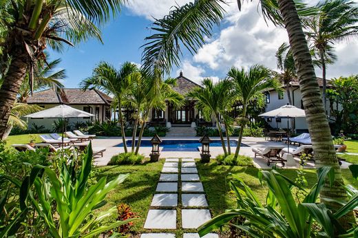 Detached House in Savannah Sound, Central Eleuthera District