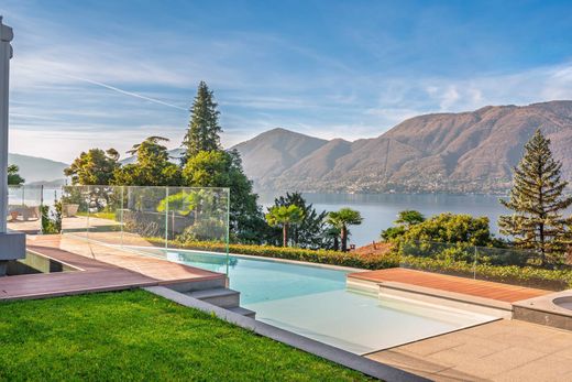 Villa in Brezzo di Bedero, Provincia di Varese