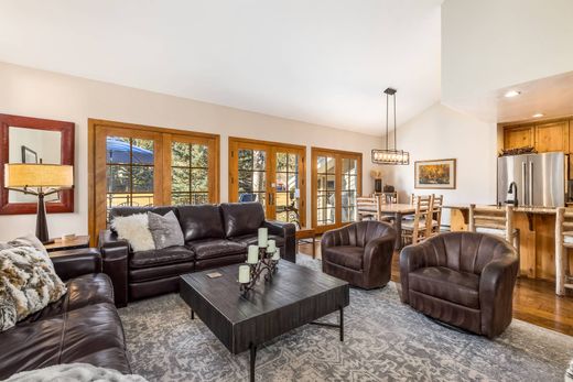 Luxury home in Avon, Eagle County
