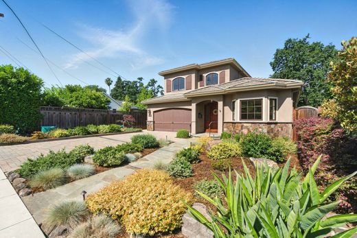 Detached House in San Carlos, San Mateo County