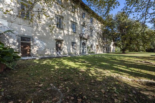 Villa in Cascina, Province of Pisa