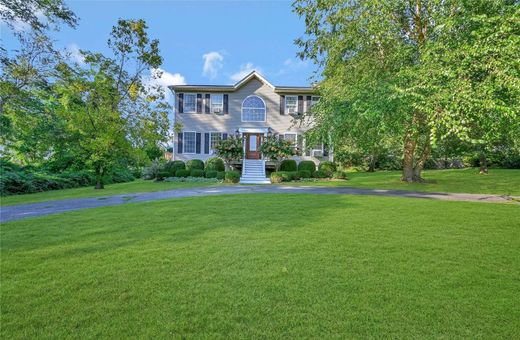 Dom jednorodzinny w New Suffolk, Suffolk County