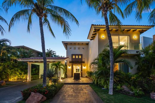 Detached House in Valle de Banderas, Bahía de Banderas