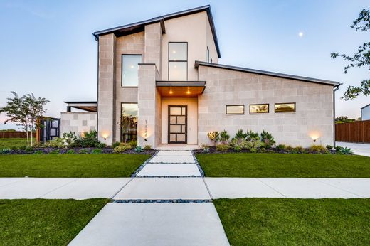 Detached House in Arlington, Tarrant County