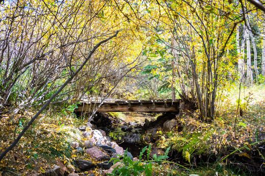 Land in Nederland, Boulder County