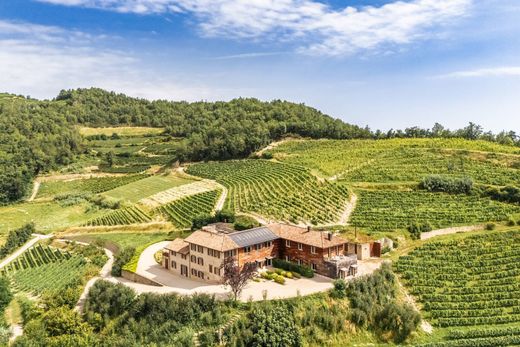 Vrijstaand huis in Rocchetta Belbo, Provincia di Cuneo