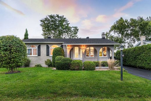 Casa en Sainte-Rose, Laval Region